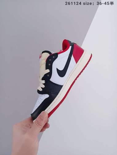 Jual Air Jordan 1 Low Black Toe Terbaru \u0026 Original - Harga Promo Juni 2022  | Blibli