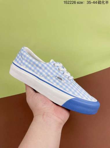 vans vault cdg