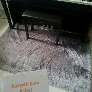 Karpet Bulu Russian Fur Putih 100x150cm - Karpet Bulu Korea Alas Foto - Putih Abu-abu