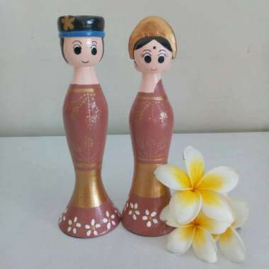 Boneka Kayu Adat Bali (Coklat)