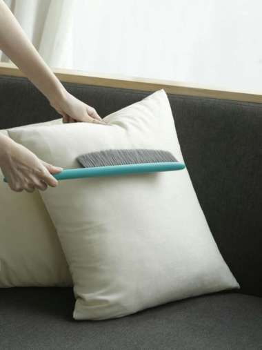 PINMOO BED BRUSH SIKAT PEMBERSIH BULU DEBU KOTORAN TEMPAT TIDUR- PP010 GREEN