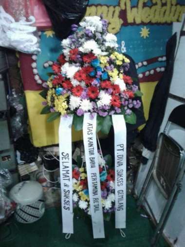 Karangan Bunga Standing Flower Ucapan Selamat Ulang Tahun 2 Tingkat