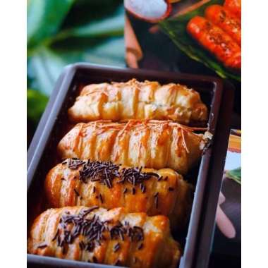 Bolen Lilit - Yogya Breadco - Pisang Bolen Oleh Oleh Bandung Rasa Campur