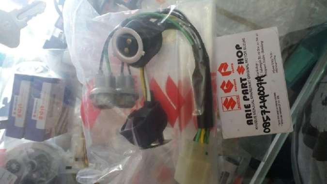 Soket Kabel Lampu Depan Satria Fu Lama Type Batok Kecil