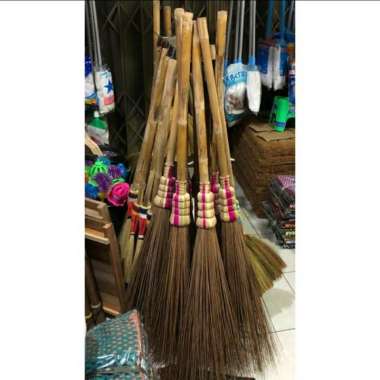 Sapu Lidi Halaman TEBAL / Sapu Taman Rumput Gagang Bambu Panjang