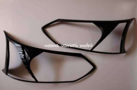 noona variasi mobil Garnish Lampu Depan Mobil for Grand Avanza - Xenia [Khusus Gojek dan Grab] BLACK