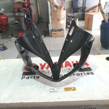 BODY FRONT UPPER, BATOK LAMPU, REFLEKTOR R15, R-15 OLD HITAM 2PK-P2) Original Yamaha