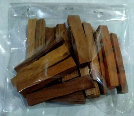 KAYU CENDANA KUPANG