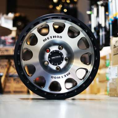 Method Velg Jeep Wrangler JK Rubicon MR105 ET-38 Machined Original USA