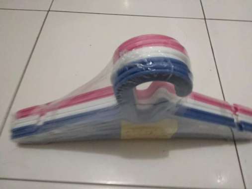 Gantungan Baju Plastik Warna / Extra Strong Hanger Merah Muda
