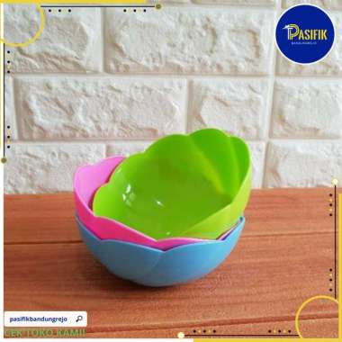 MANGKOK PLASTIK BERBENTUK BUNGA ( ROSE ) TANTOS M