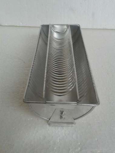 Loyang Semangka Setengah Lingkaran