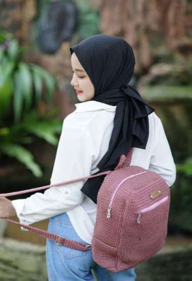 TAS RAJUT RANSEL WANITA PREMIUM Detail