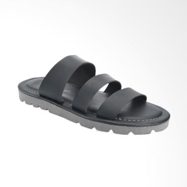 Yongki Komaladi Sandal Pria - Black [DN421-1]