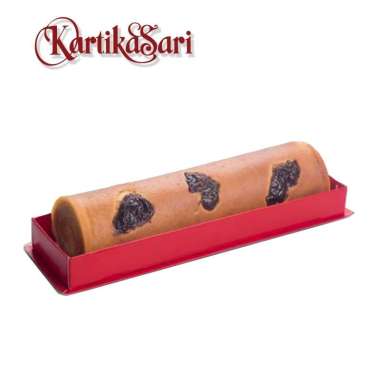 Lapis Legit Prunes Roll