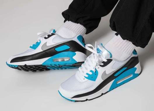 ladies air max