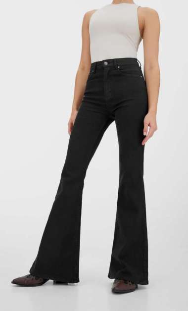 Harga Jeans Flare Stradivarius Terbaru 