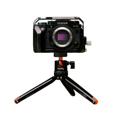 Fujifilm X-T4 Creator Package (XT4 with SmallRig Cage) Black