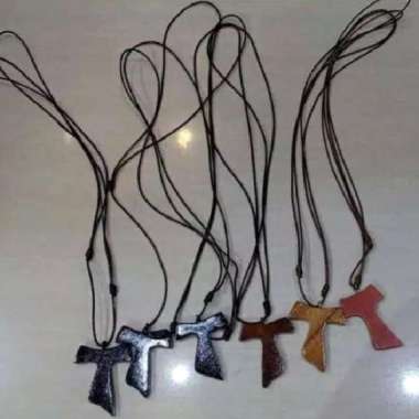 kalung salib tao Kayu - Kalung Rohani