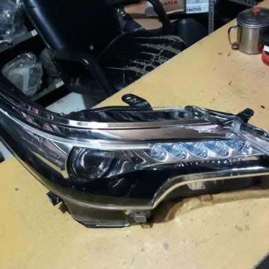 Headlamp Toyota Fortuner vrz led tahun 2017-2021