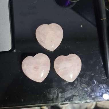 ROSE QUARTZ HEART 4CM MADAGASCAR