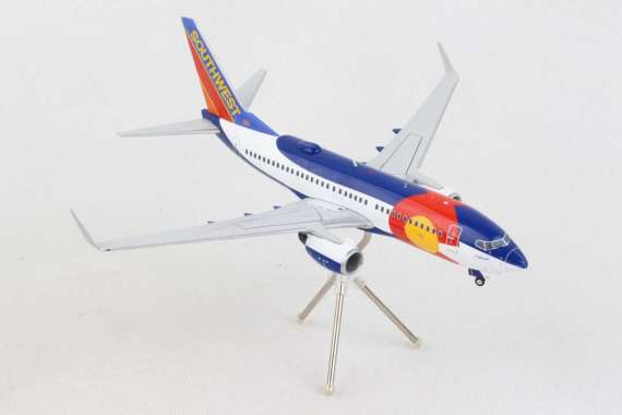 Gemini Jets Southwest Airlines B737-700 N230WN Colorado One 1/200 Scale