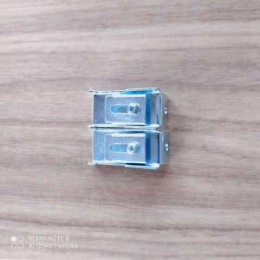Bracket Kaki Batang Rel Gorden Elastis Lengkung Plafon