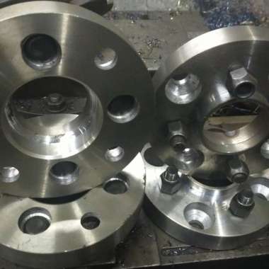 adaptor velg mobil Wuling Cortez ke velg mercy