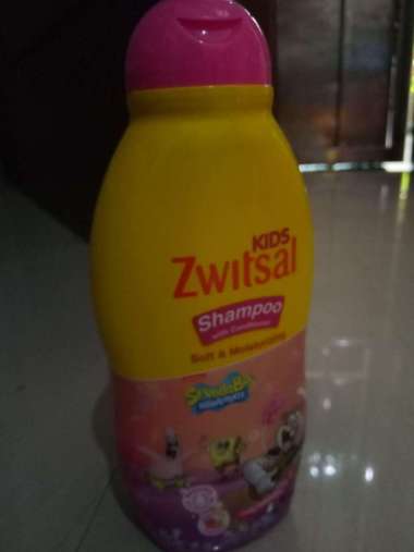 zwitsal kids shampoo with condirioner strawberry fragrance 180ml
