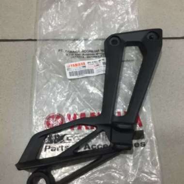 DUDUKAN STEP BELAKANG KANAN JUPITER MX KING 150 ORIGINAL YAMAHA