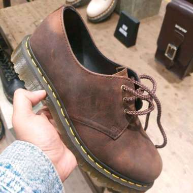 SALE!!! SEPATU DOCMART DR MARTENS 1461 CARAMEL SIZE 36 - 45 NEW ORIGINAL