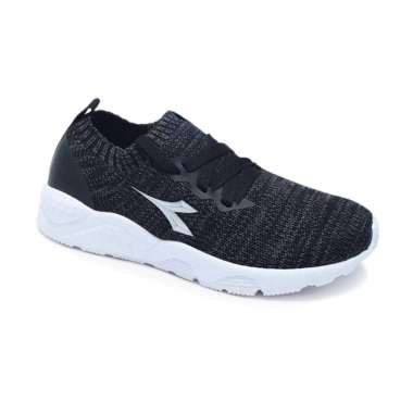 Sepatu Diadora Hitam Diadora Jual Produk Terbaru Oktober 2020 Blibli Com