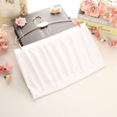 Kemben Bra Pakaian Dalam Wanita Seamless Tanpa Tali dan Busa Anti Slip Putih