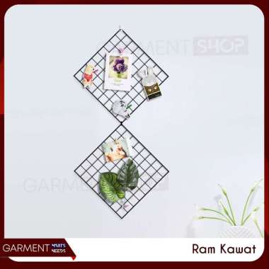 Hiasan Dinding Kamar Wire Grid Mesh Wall Rak Gantung Dinding Besi Kawat Ram Hitam Putih Impor 35 x 3