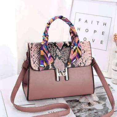 Tas Wanita Harga Terbaru Agustus 2021 Blibli