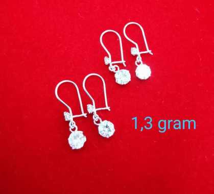Jual Anting Emas Putih Model Terbaru - Harga Januari 2022 ...