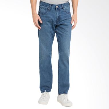 Wrangler Greensboro Celana Denim Pria - Med Blue [SP7BC03P17]