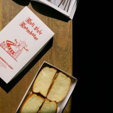 Roti Sisir Room butter Pelangi Cafe Oleh-oleh Semarang