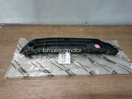 breket bumper depan kanan fortuner vrz