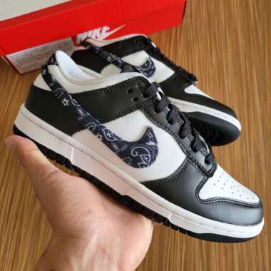 Nike Dunk Low Paisley Black (W) || coast university blue black white