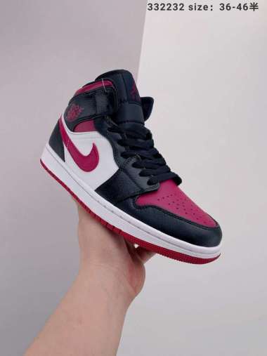 Jual Air Jordan 1 Mid Vietnam Online Terbaru Mei 2022 - Blibli