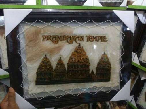 Lukisan Candi Prambanan Bahan Kulit Kambing ASLI Kode 021 - Jogja