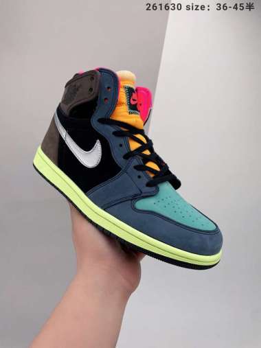 Nike Air Jordan 1 Retro Original Terbaru Juni 2022 | Blibli