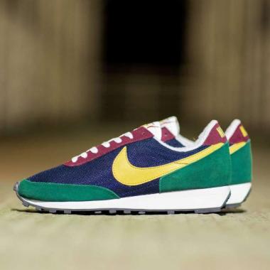 nike daybreak type trainers