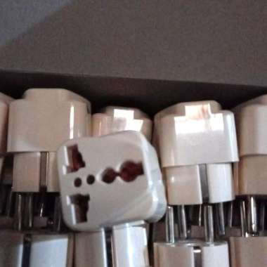 Colokan Listrik Over Steker Adaptor Kaki 3 Ke Kaki 2