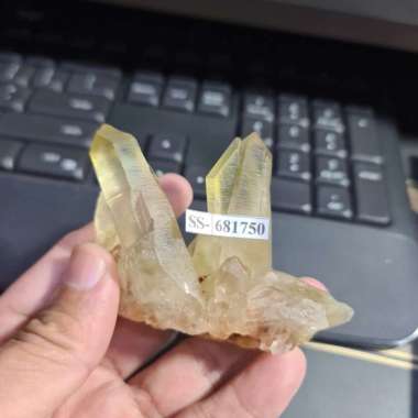 BATU CITRINE QUARTZ CLUSTER