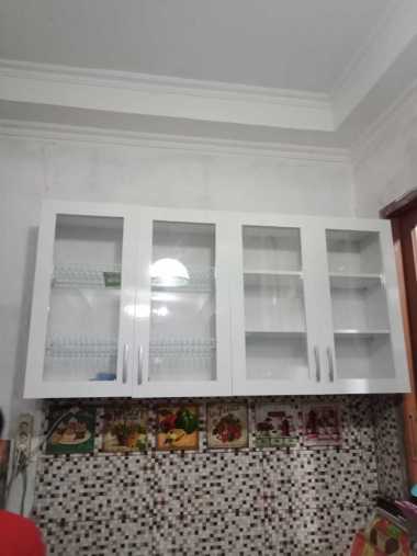 RAK PIRING BESI LEMARI GANTUNG DAPUR KITCENSET ATAS 4 PINTU PUTIH