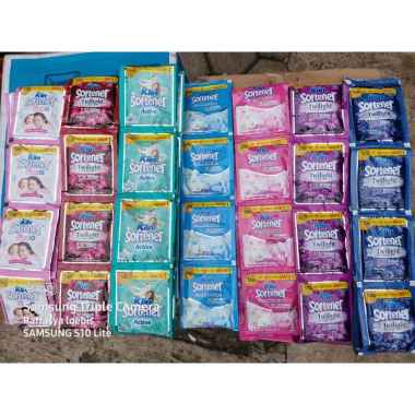 PEWANGI SO-KLIN SOFTENER SACHET hijau