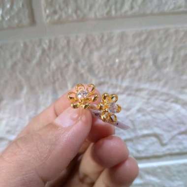 giwang model flower permata elegant emas asli