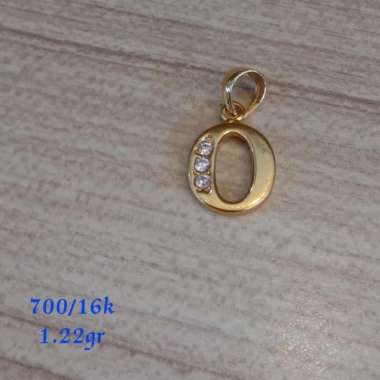 LIONTIN HURUF O EMAS KUNING KADAR 700/16K 1.22 GR